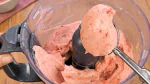 GELATO FATTO IN CASA … SEMPLICE, GUSTOSO E SENZA SENSI DI COLPA!