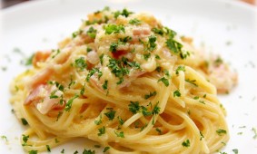 #Carbonaraday: Guanciale o pancetta? Pecorino o Parmigiano?